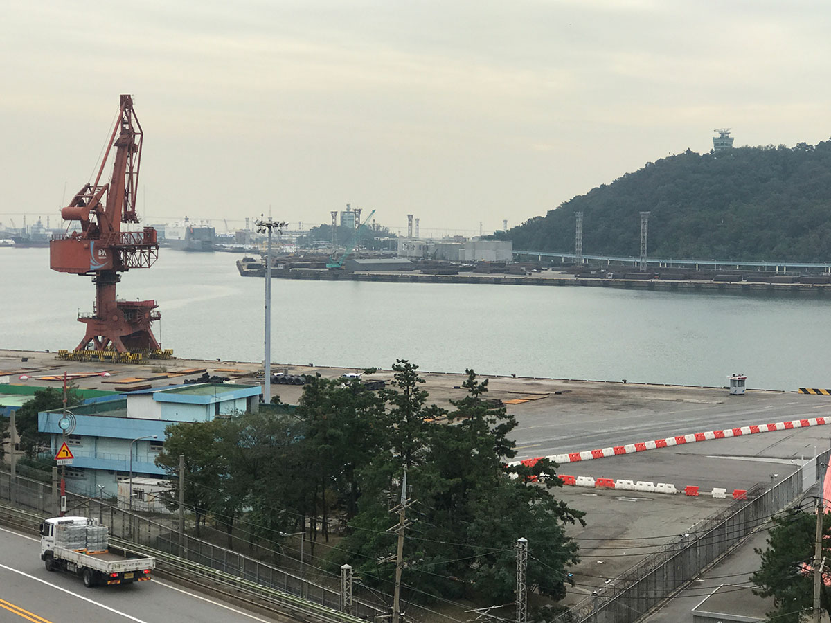 月尾海駅の屋上から眺めた仁川港の全景