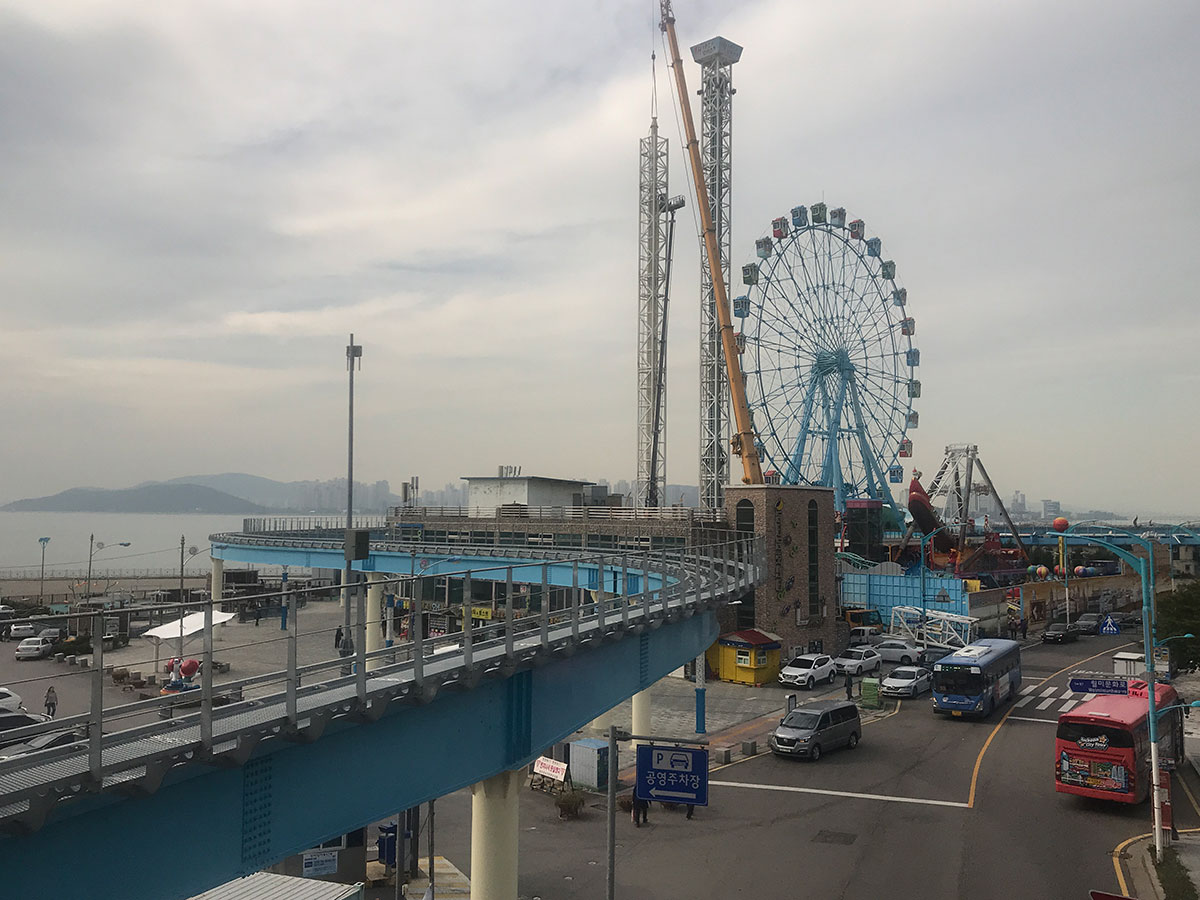 博物館駅から見た全景