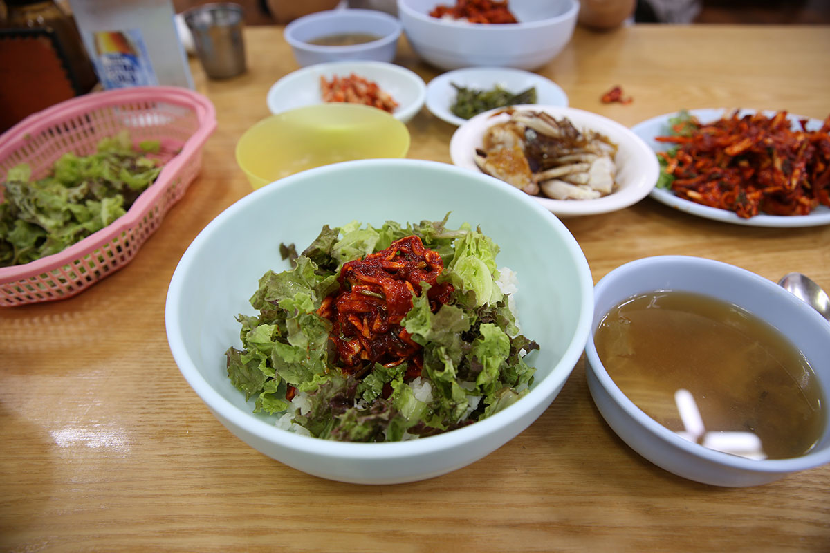 밴댕이 회무침 비빔밥 상차림