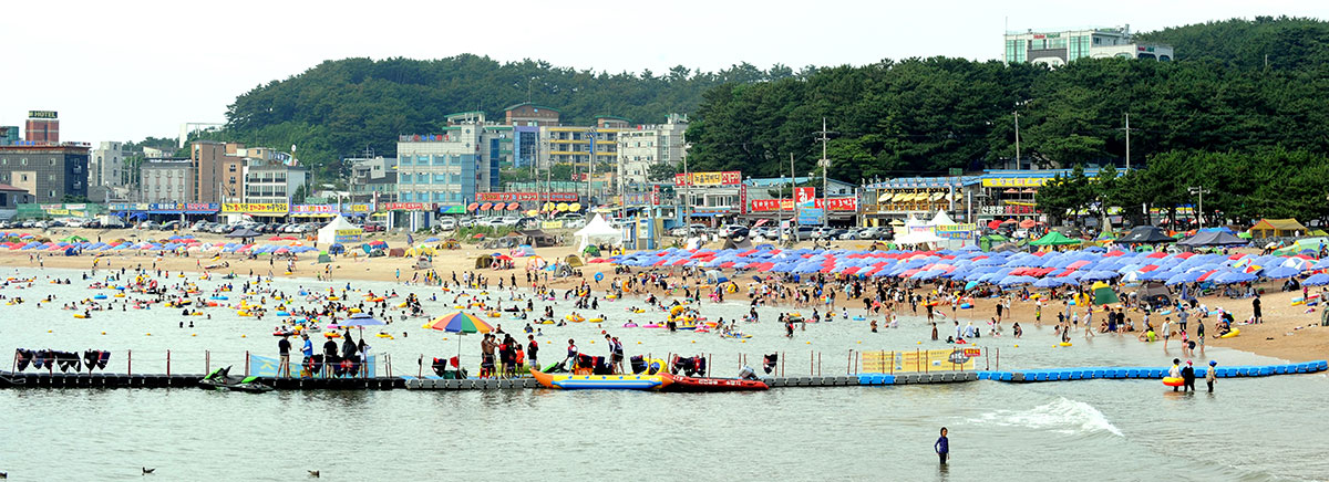 乙旺里・旺山海水浴場