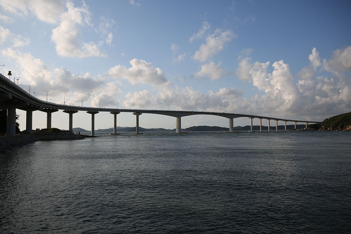 蚕津島と舞衣島を連結する蚕津-舞衣連島橋(仮称)