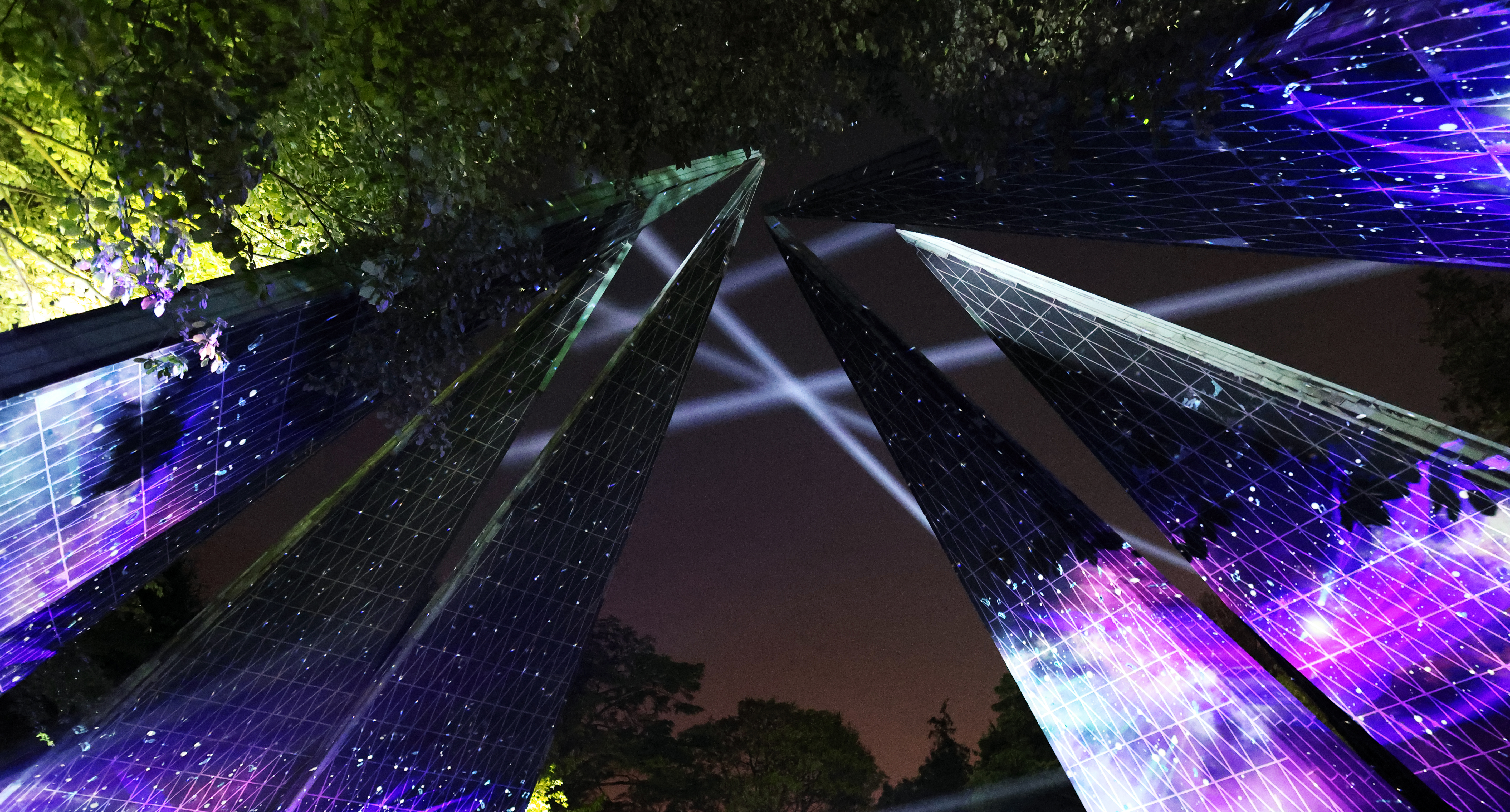 작품명 : 〈빛이 되다〉