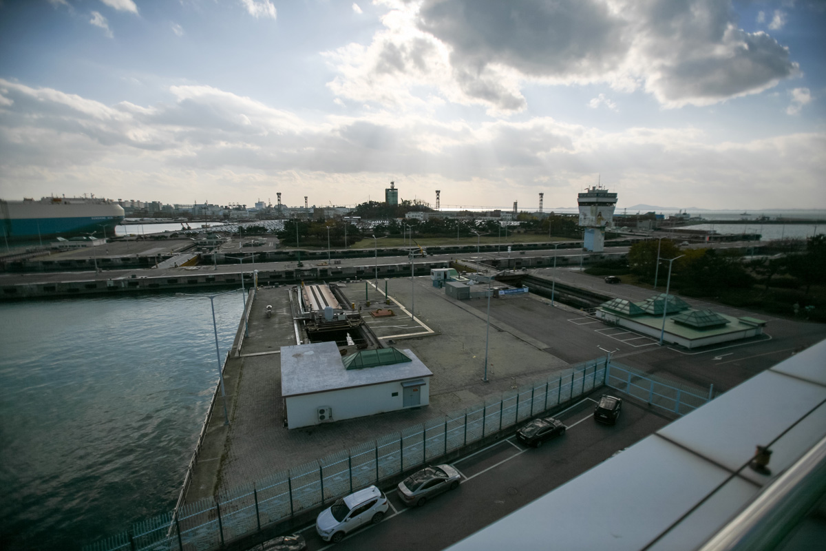 Incheon Port Floodgate1